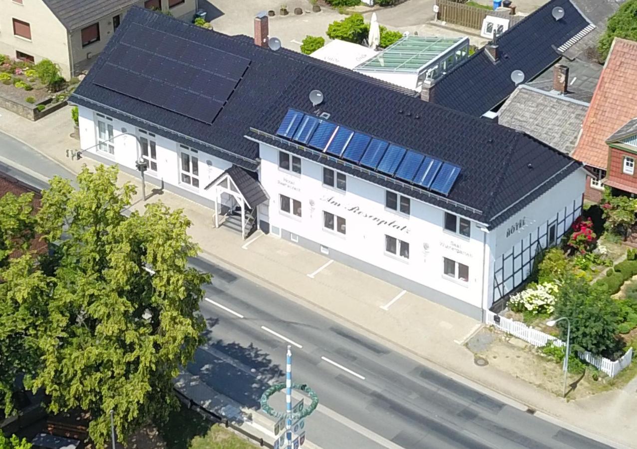 Hotel Am Rosenplatz,24 Stunden Check In, Kostenfreie Parkplaetze Brechtorf Luaran gambar
